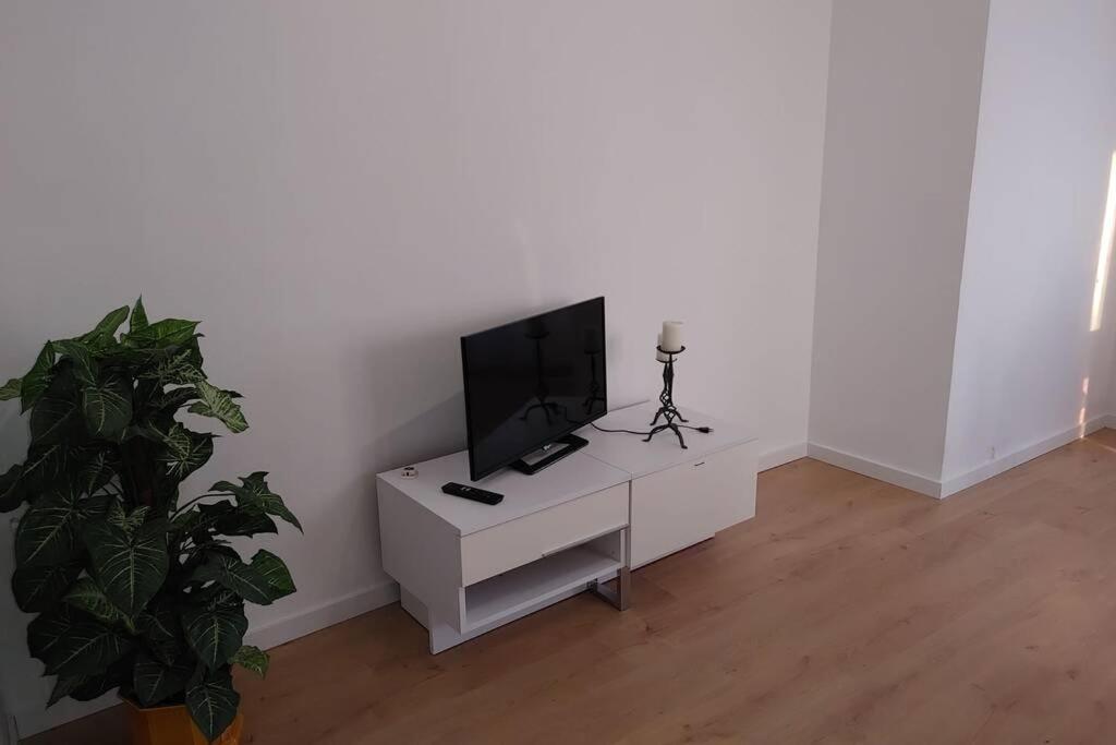 Aitana Apartamento Fortaleny Exterior foto